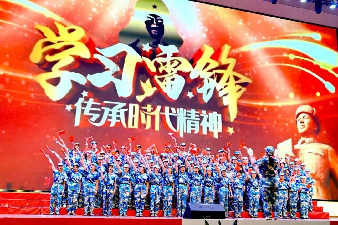 湘军水师主帅少时感染风寒，女子进汤药祛病，却迟迟不敢吃下